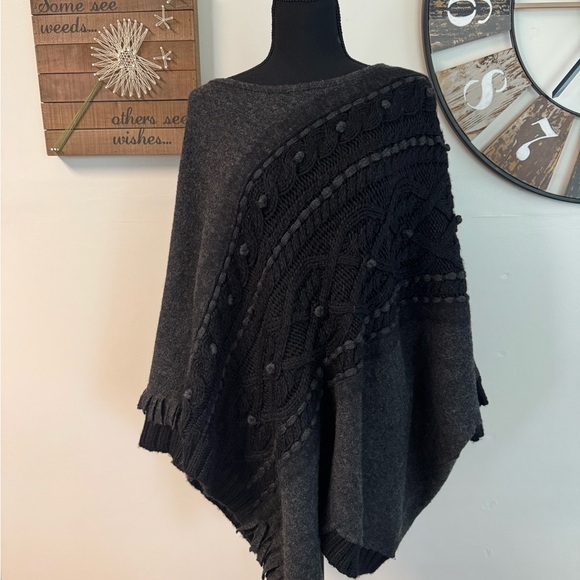 Anthropologie Sleeping on snow Poncho cabled cotillion wool alpaca pullover NWOT - Picture 5 of 14